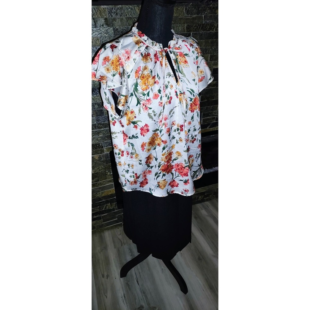 Iris Cream Floral Short Sleeve Top Size L